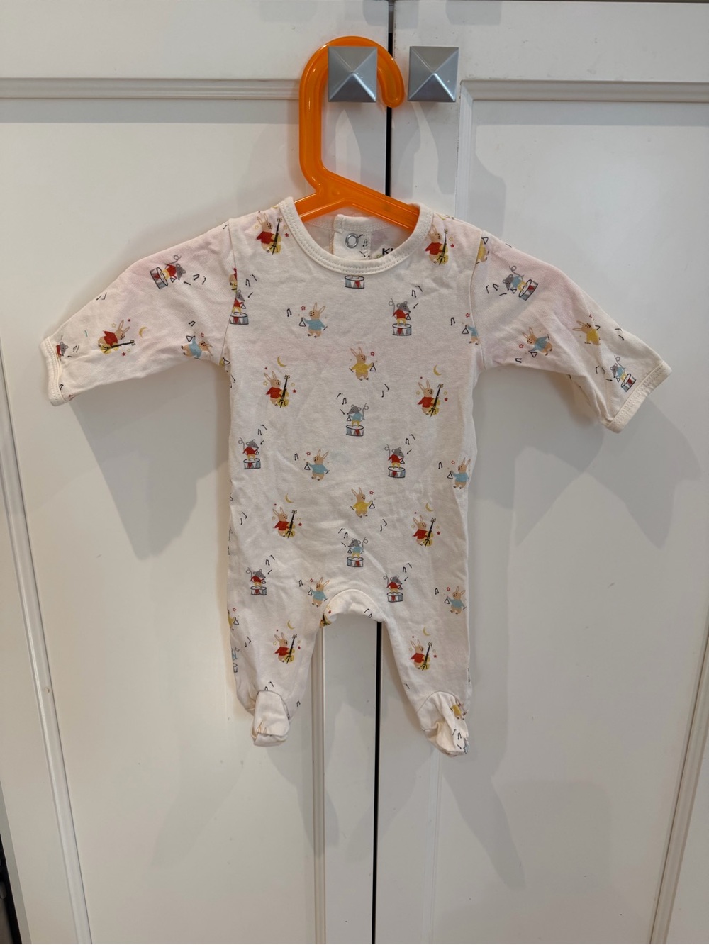 Kiabi newborn cream musical bunny Printed Baby One-Piece